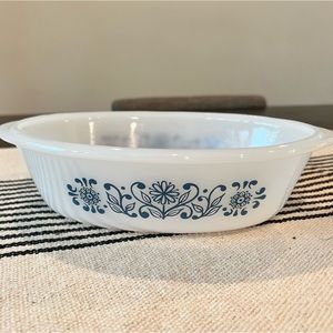 Vintage Glasbake 1 Qt Oval Casserole w/ Blue Daisy Floral Design